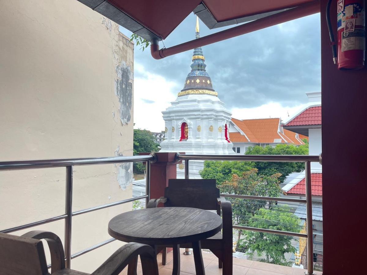 Baan Chinnakarn チエンマイ エクステリア 写真